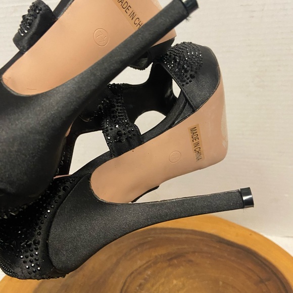 De Blossom Collection PRINCESS Blinged Jeweled Cut Out Stiletto Formal Heels - Picture 14 of 14